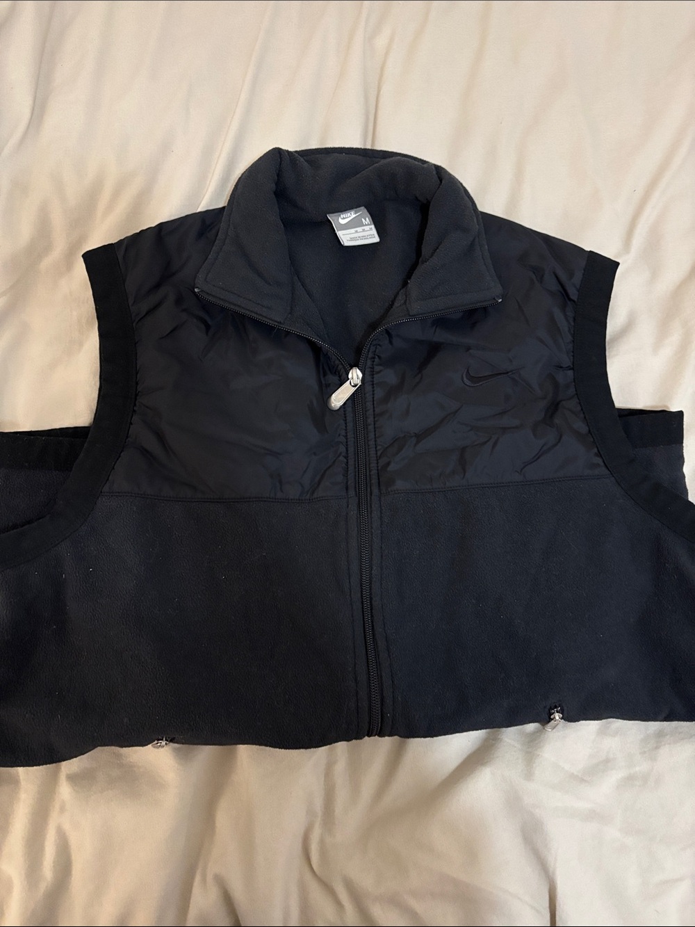 Nike Men’s Black Quilted & Fleece Sleeveless Vest
